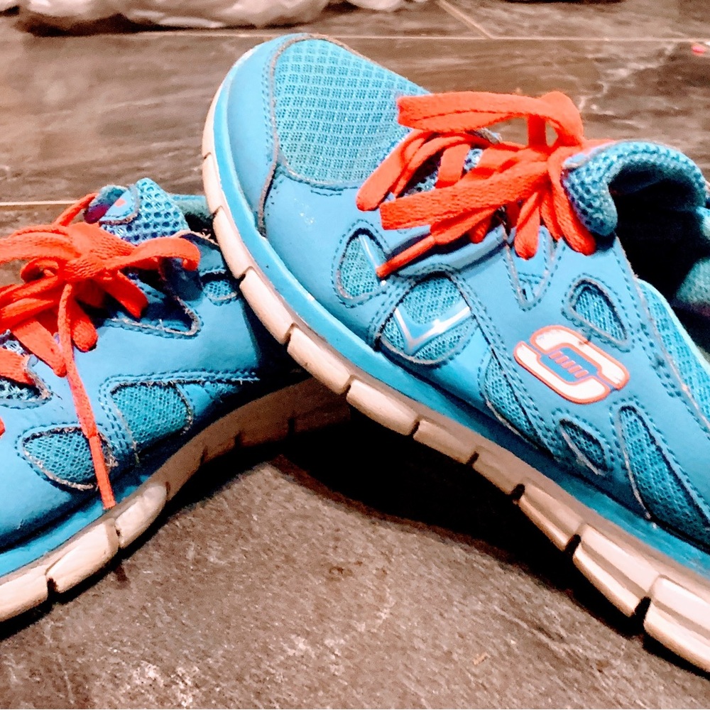 Sketchers women’s athletic shoes